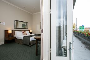 Oscar's Hotel