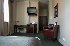 Oscar's Hotel