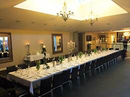 Oscar's Hotel