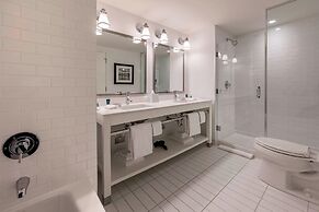 Four Points by Sheraton Kelowna Airport