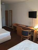 Airport Hotel Stetten