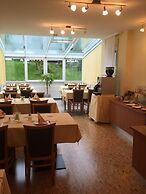 Airport Hotel Stetten