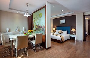 Skylark Hotel