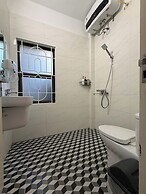 Skylark Hotel