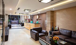 Skylark Hotel