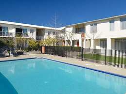 Parkside Motel
