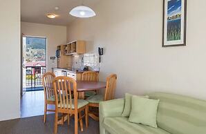Parkside Motel