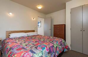 Parkside Motel