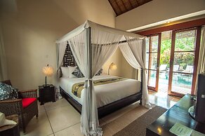 Arwana Estate