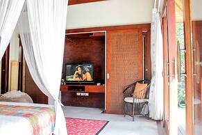 Arwana Estate