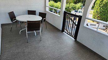 Riverside Motel