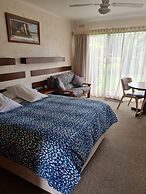Toora Lodge Motel