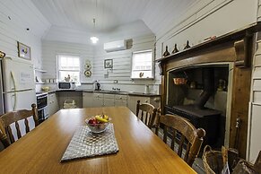 Angel's Aisle Cottages