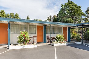 Riverfront Motel & Restaurant