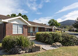 Riverfront Motel & Restaurant