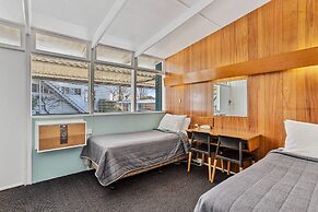 Riverfront Motel & Restaurant