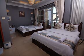 Pillar Hotel