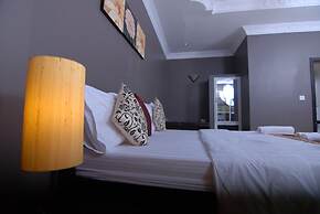Pillar Hotel