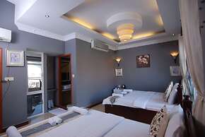 Pillar Hotel