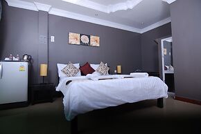 Pillar Hotel