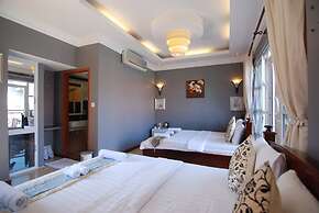 Pillar Hotel