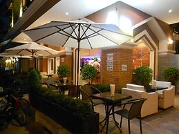 Pillar Hotel