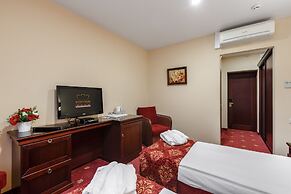 Club Hotel Korona