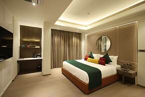 Marigold- Newly Renovated Hotel
