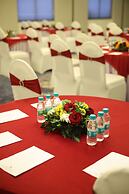 Marigold- Newly Renovated Hotel