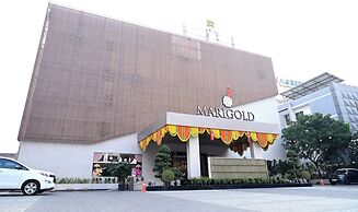 Marigold- Newly Renovated Hotel