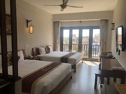 Sunshine Hoian Hotel