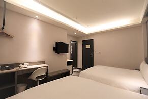 Chair Man Hotel