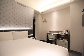 Chair Man Hotel