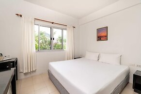 PP Charlie Beach Resort