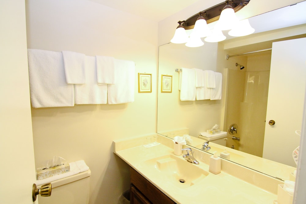 Heron's Landing Hotel