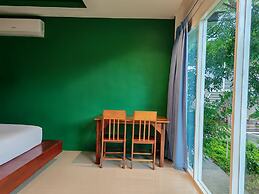 Phi Phi Chang Grand Resort & Spa