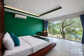 Phi Phi Chang Grand Resort & Spa