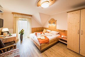 Thermenhof PuchasPLUS Loipersdorf
