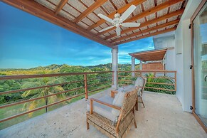Las Verandas Hotel & Villas