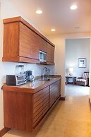 Las Verandas Hotel & Villas