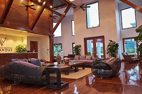 Las Verandas Hotel & Villas