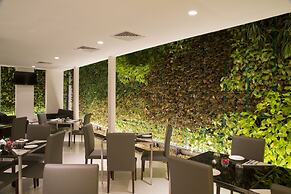 SRS Springs Hotel & Spa