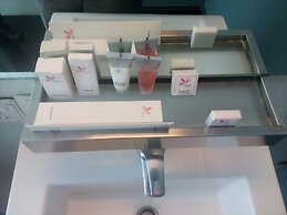 SRS Springs Hotel & Spa