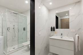 Milan Royal Suites & Luxury Apartments