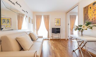Milan Royal Suites & Luxury Apartments