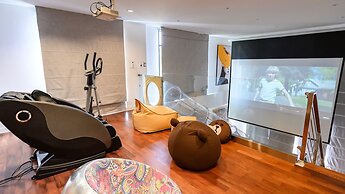 Benviar Tonson Residence