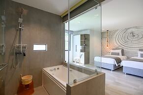 Benviar Tonson Residence