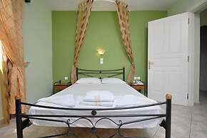 Golden Sun Hotel