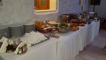 Golden Sun Hotel