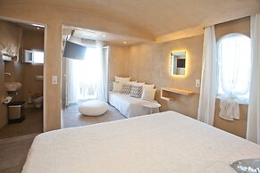 Golden Sun Hotel